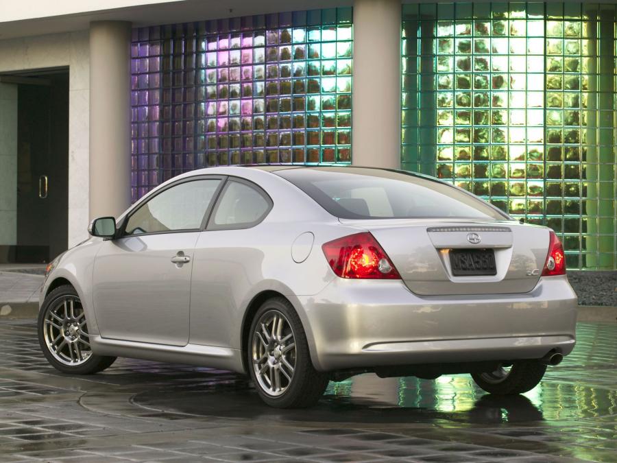  Scion tC 2005 года  (фото 2 из 130)